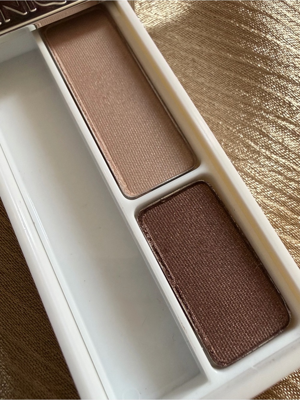 Clinique all about shadow duo in Like Mink